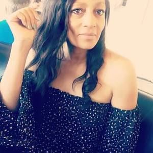 Meet your Posher, Daphney